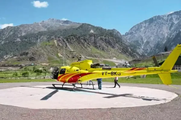 Check Out These Places for a Helicopter Ride in India Amarnath Helicopter Ride