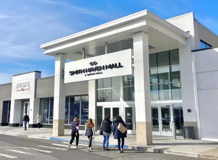 Smith Haven Mall New York